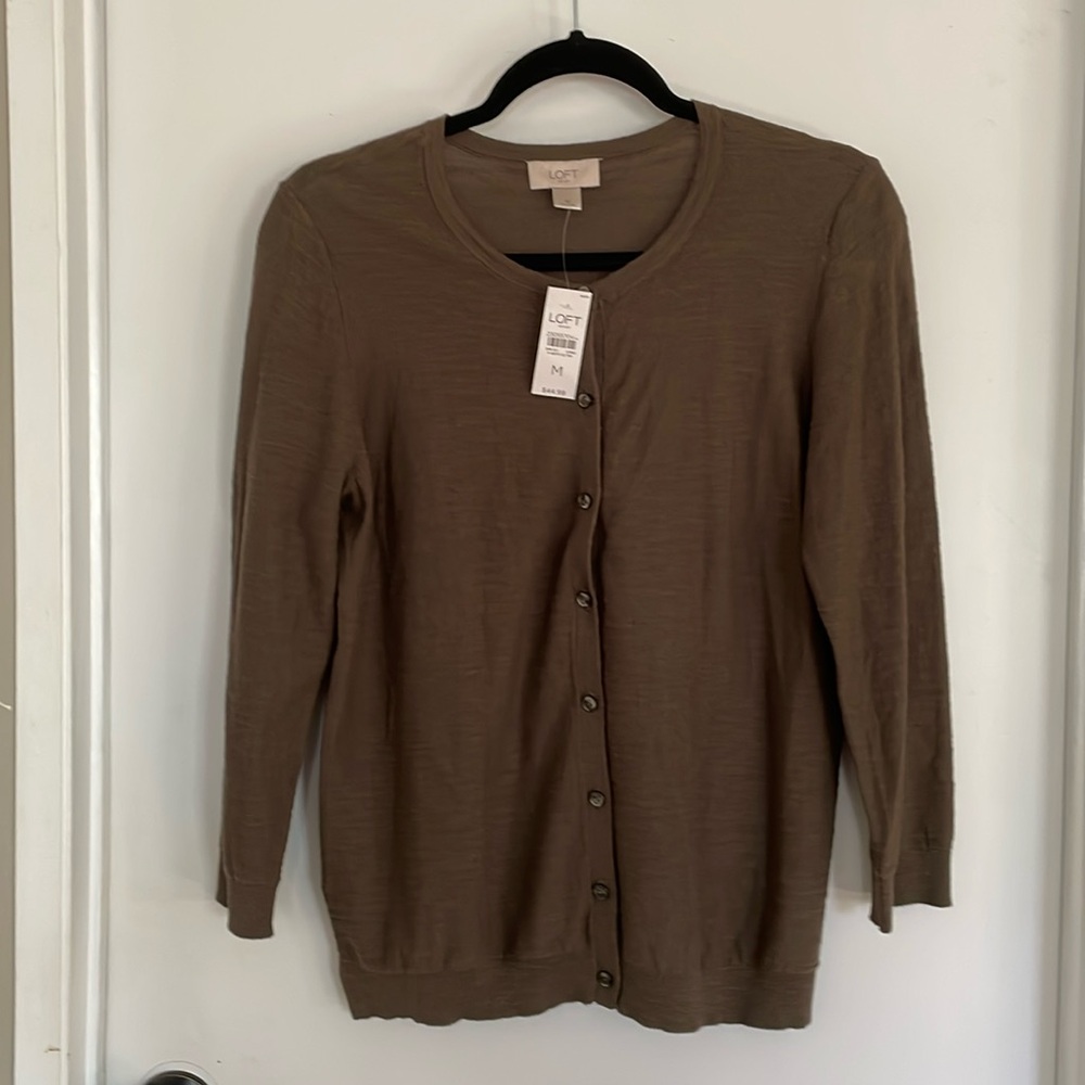 NWT Loft outlet. Brown cardigan three-quarter sleeves.